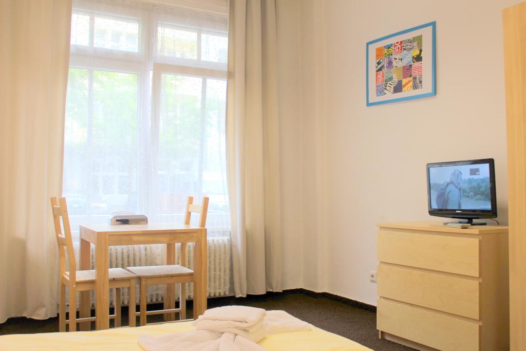 Pension Central Hostel Berlin Eksteriør billede