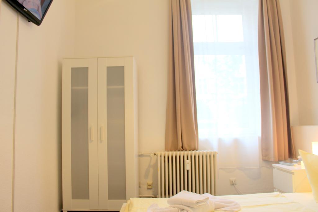 Pension Central Hostel Berlin Eksteriør billede