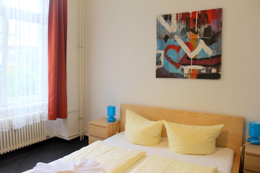 Pension Central Hostel Berlin Eksteriør billede